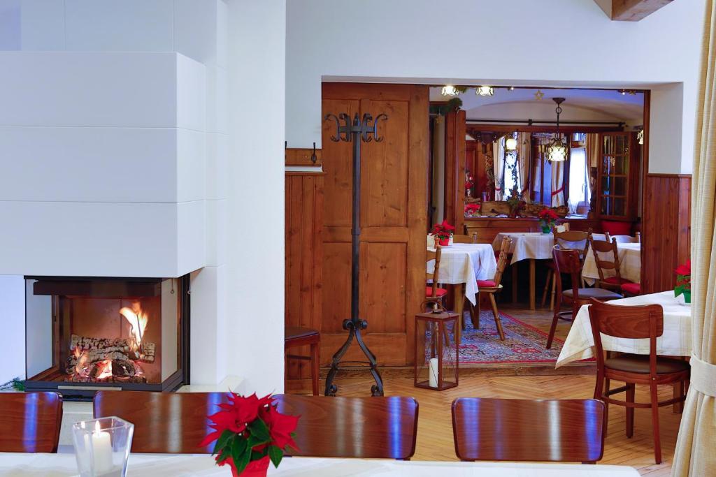 Gasthof Zum Goldenen Kreuz Wilhelmsdorf  Zewnętrze zdjęcie